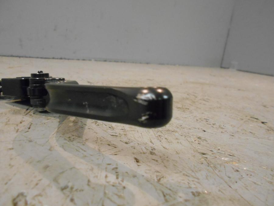 Höger sida på Bromsgrepp från en BMW K 1300 R -2009 motorcykel.