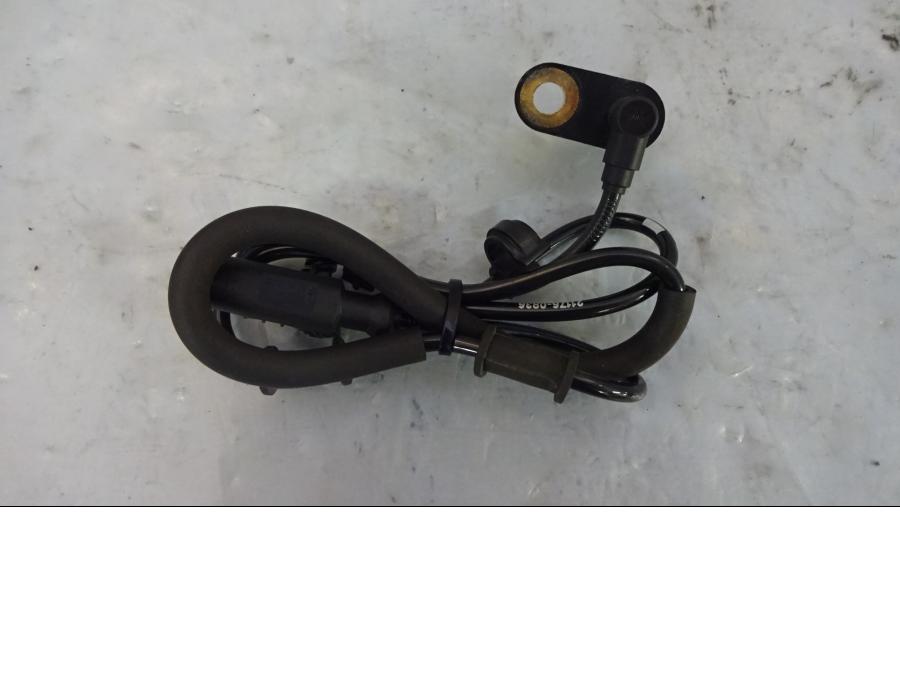 Framsidan på ABS givare från en Kawasaki Z 1000 -2018 motorcykel.