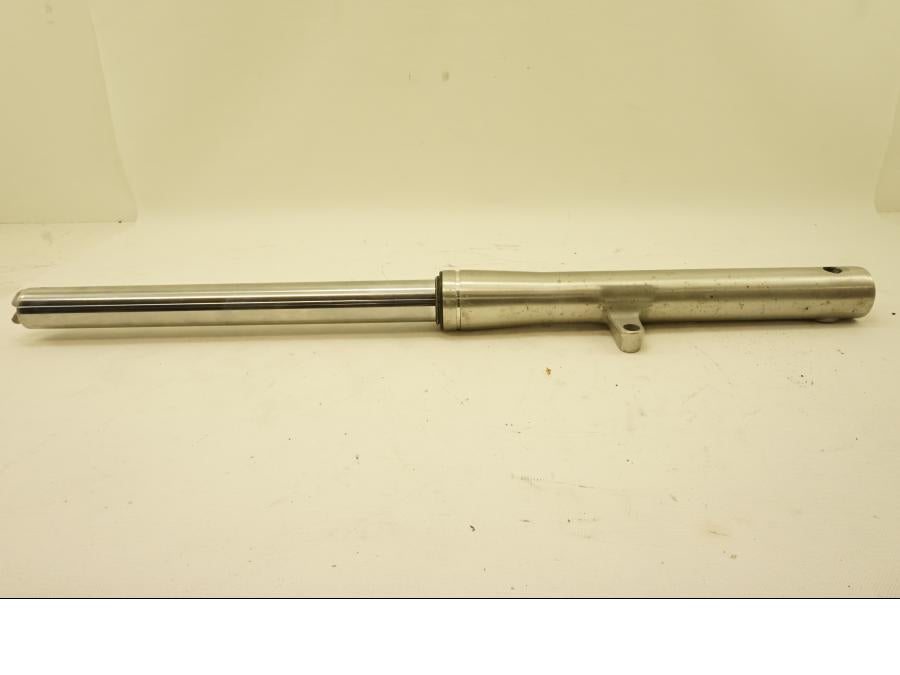 Höger sida på Gaffelben från en Yamaha XVZ 13TD -1999 motorcykel.