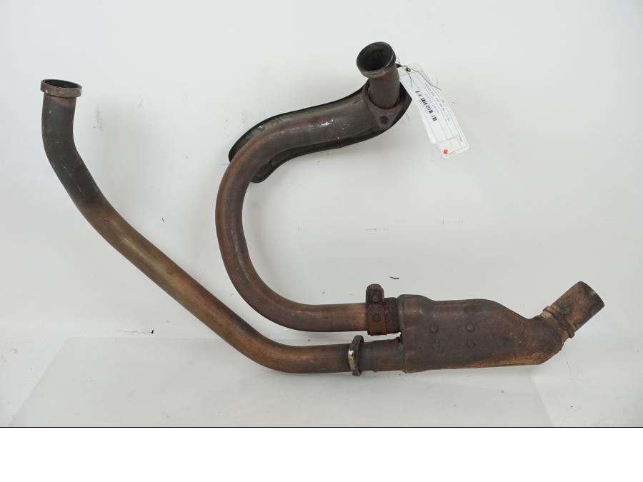 Baksidan på Grenrör från en Honda XRV 750 -1998 motorcykel.