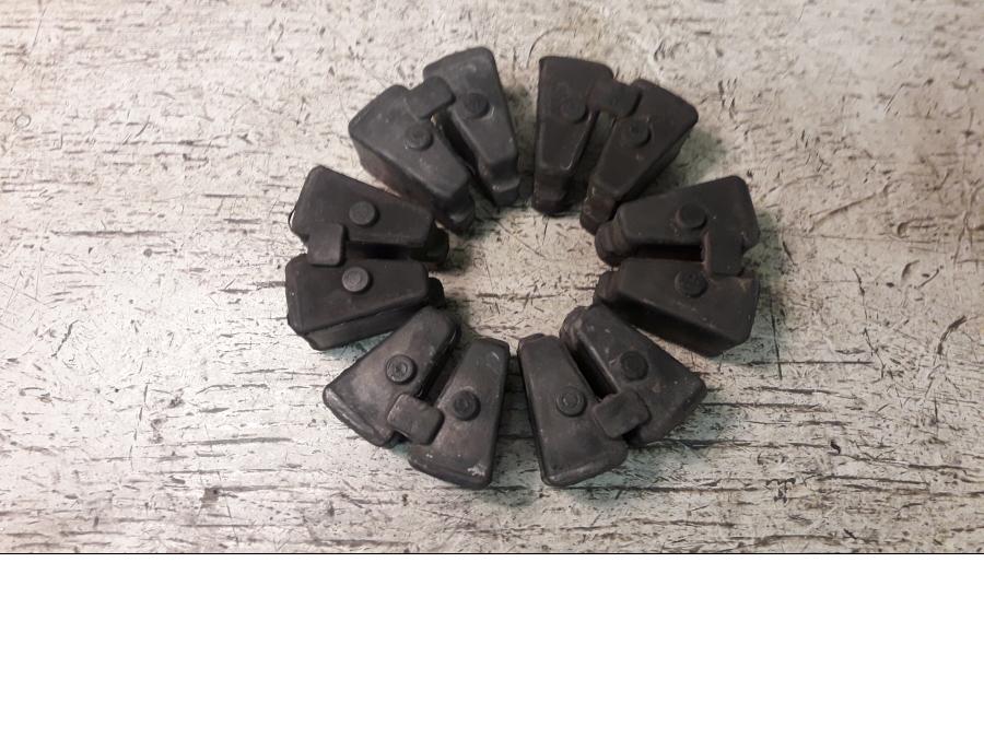 Framsidan på Ryckutjämnare från en Yamaha FZ-S 600 -2000 motorcykel.