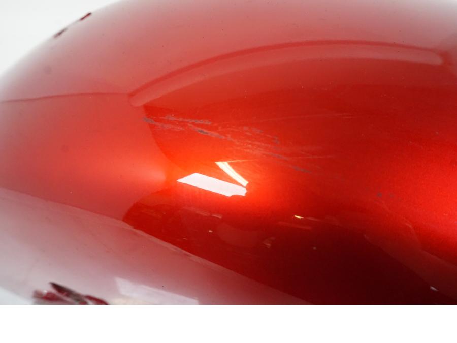 Höger sida på Bakskärm från en Yamaha XVS 1100 -2004 motorcykel.