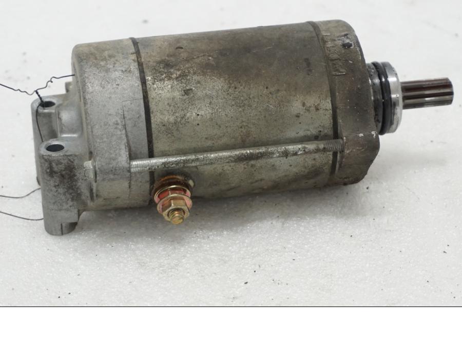 Framsidan på Startmotor från en Yamaha TDM 900 -2002 motorcykel.