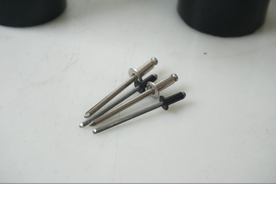 Vänster sida på DB-killer från en Suzuki VL 1500 -1998 motorcykel.