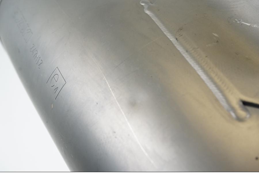 Snett uppifrån på Ljuddämpare från en Suzuki GSX-R 1000 -2009 motorcykel.