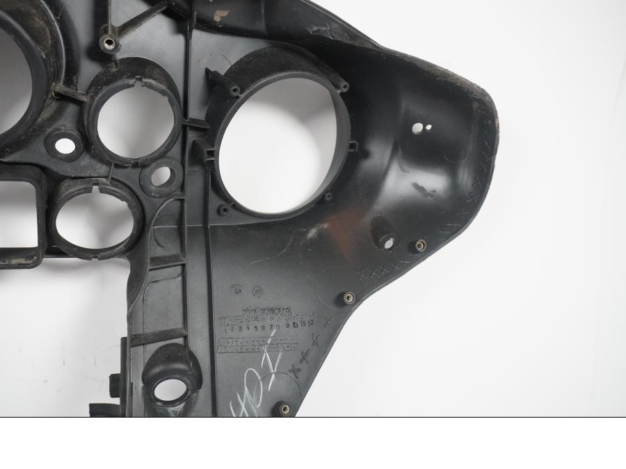 Extrabild3 på Instrumentkåpa från en H-D Touring Street Glide FLHX -2009 motorcykel.