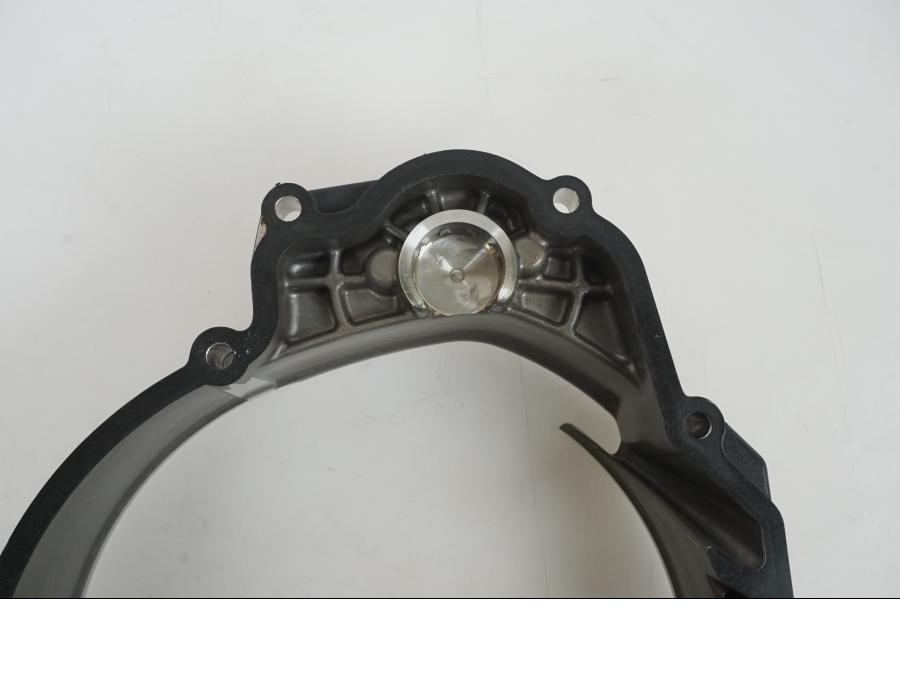 Extrabild2 på Kopplingskåpa från en KTM 1290 Super Duke R -2021 motorcykel.