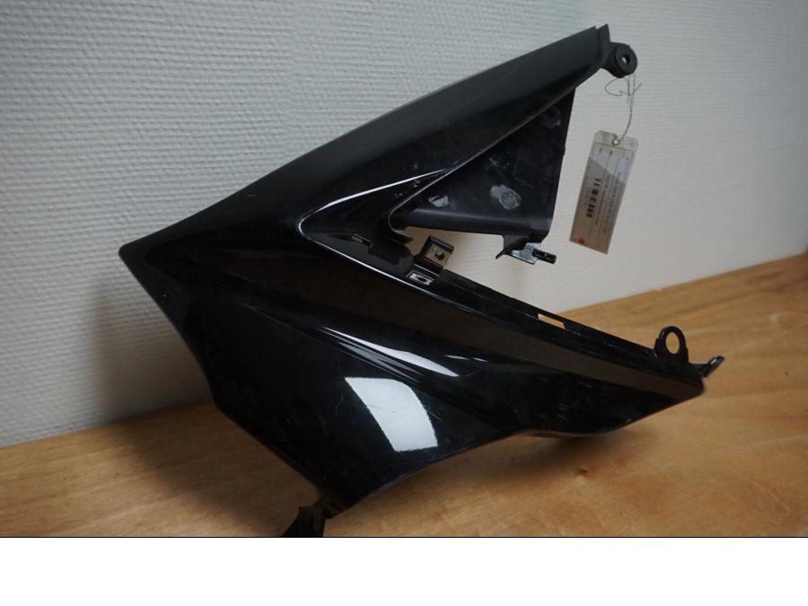 Baksidan på Toppkåpsinsida från en Suzuki GSX-R 1000 -2007 motorcykel.