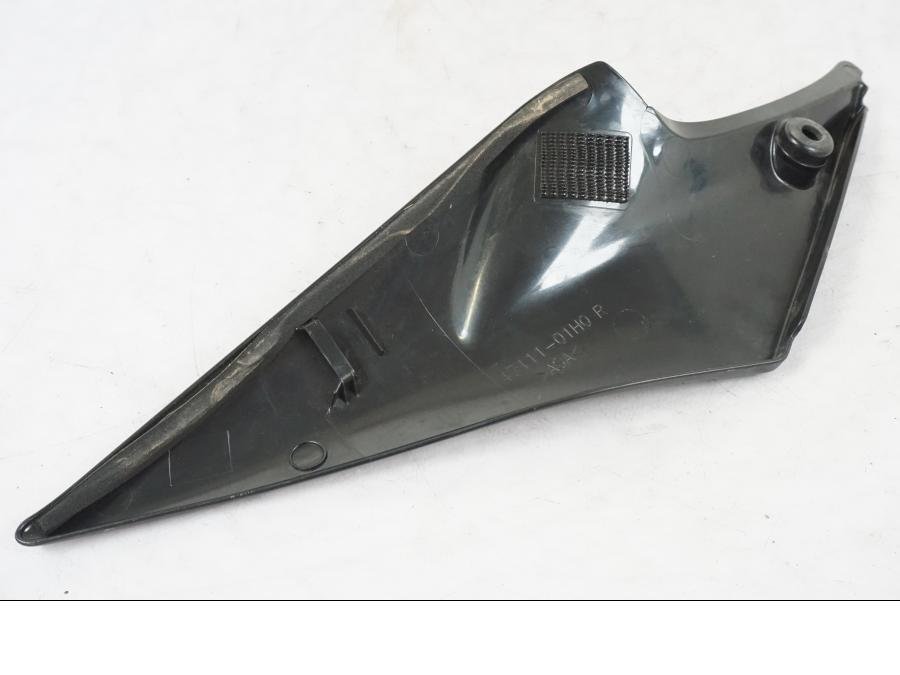 Höger sida på Sidopanel från en Suzuki GSX-R 600 -2007 motorcykel.