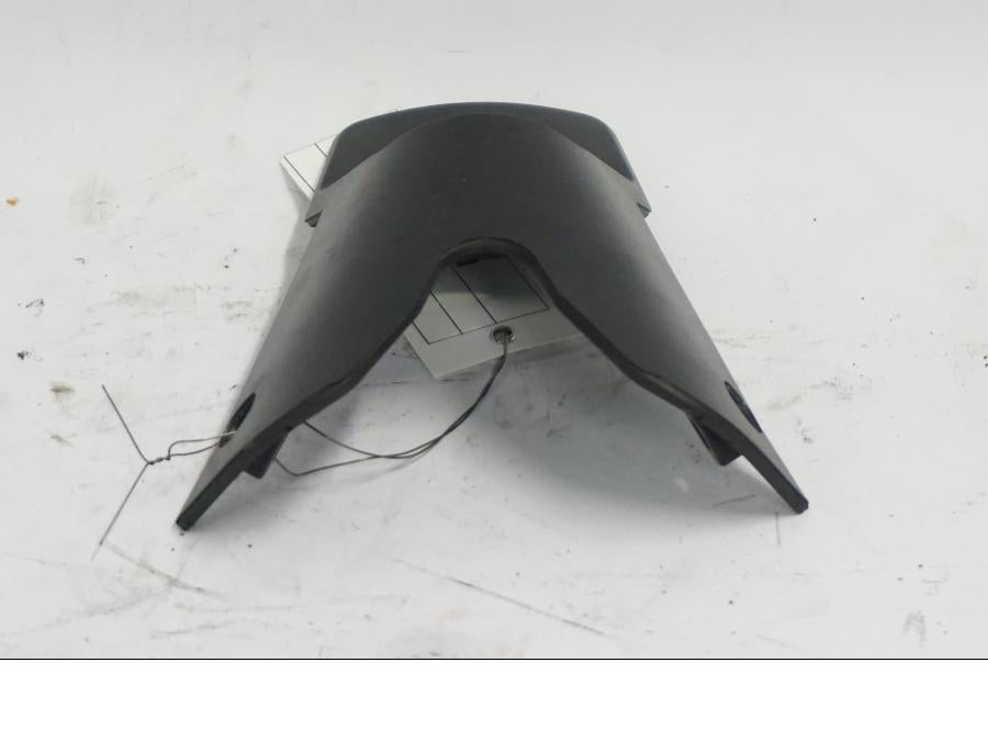 Vänster sida på Tändningslåskåpa från en KTM 790 Duke -2018 motorcykel.