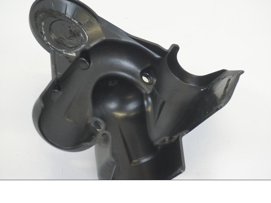 VÀnster sida pÄ MotorskyddskÄpa frÄn en Ducati Multistrada 1260 s -2020 motorcykel.