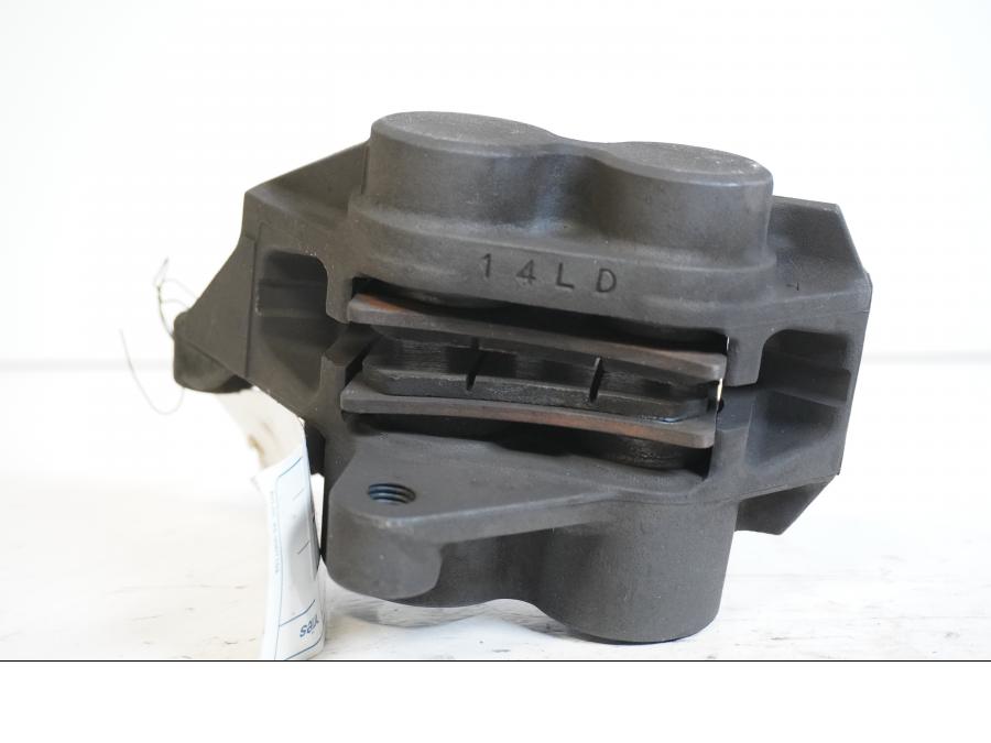 Höger sida på Bromsok från en Yamaha YZF R6 -2001 motorcykel.