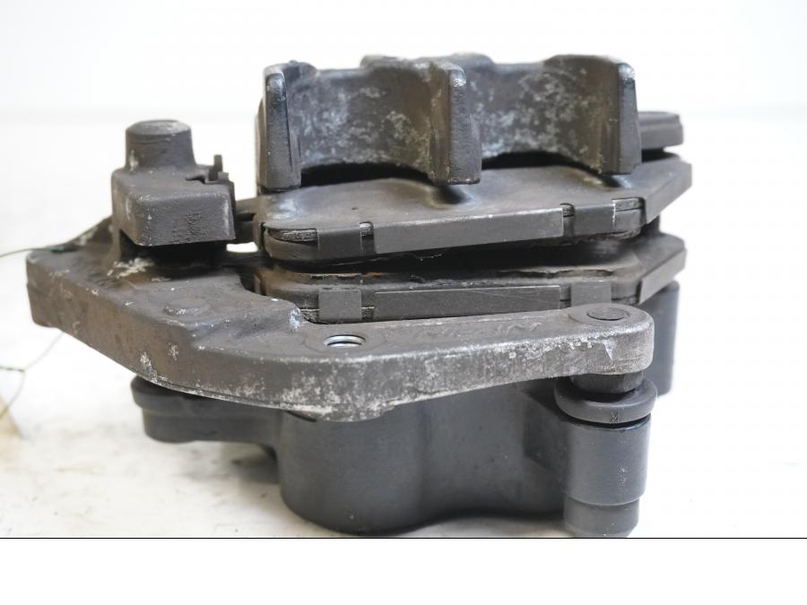 Höger sida på Bromsok från en Suzuki RF 600 R -1993 motorcykel.