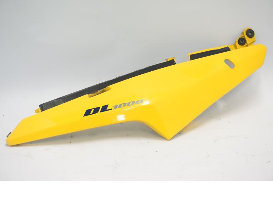 Vänster sida på Bakvinge från en Suzuki DL 1000 -2003 motorcykel.