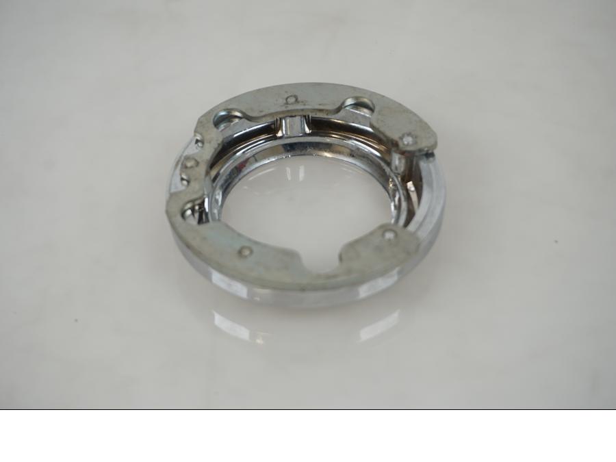 Baksidan pÄ Tanklock frÄn en H-D Dyna Super Glide FXD -1997 motorcykel.