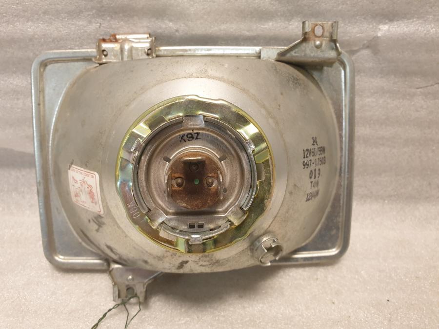 Baksidan på Strålkastarinsats från en Yamaha XJ 900 -1990 motorcykel.