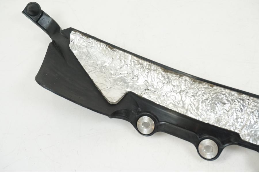 Extrabild2 på Värmeskydd från en Yamaha YZF 1000 R1 -2006 motorcykel.