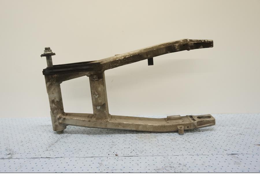 Höger sida på Sving från en Kawasaki ZX-6R -2000 motorcykel.