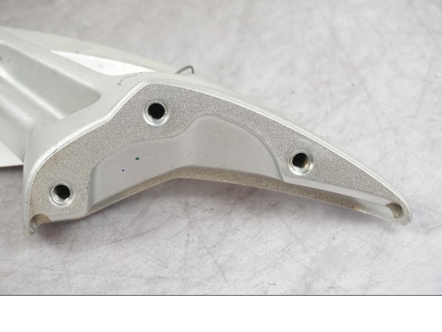 Extrabild1 på Styrfäste från en BMW K 1600 GTL -2015 motorcykel.