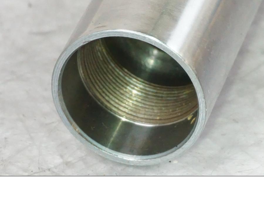 Extrabild2 på Gaffelben från en Suzuki K50 -1980 motorcykel.