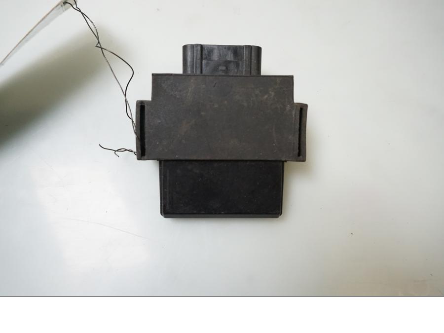 Baksidan på CDI / ECU från en Honda CBR 125 R -2011 motorcykel.