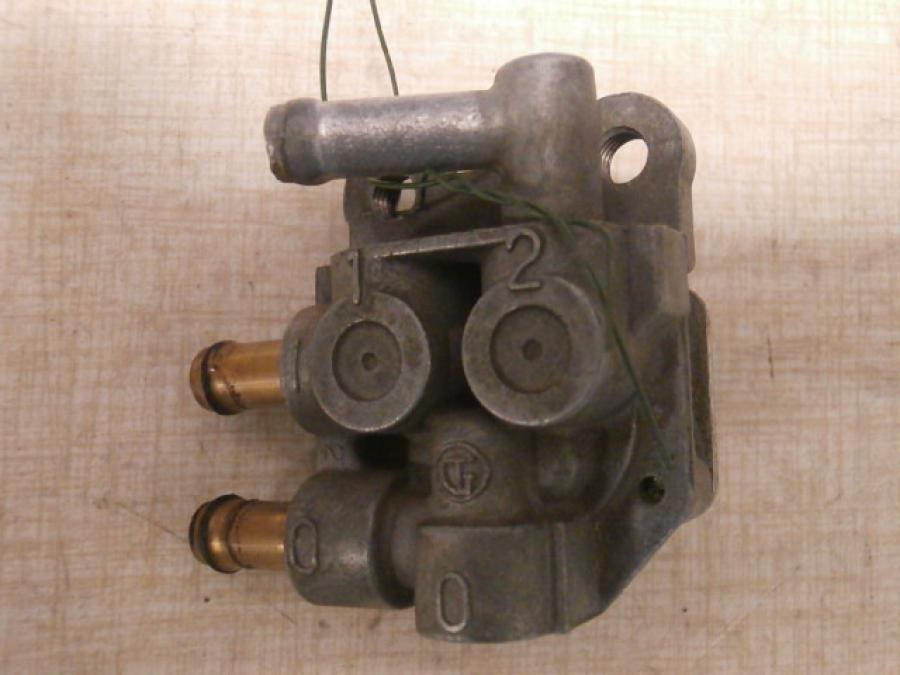 Baksidan på Bensinkran från en Yamaha TDM 850 -1996 motorcykel.