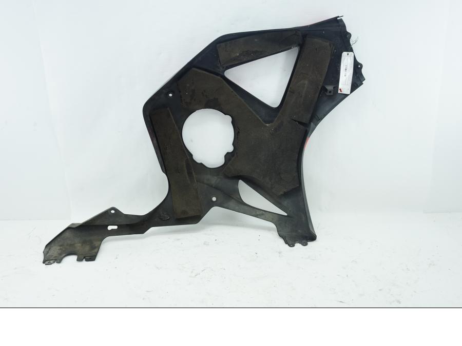 Baksidan på Sidkåpa från en Honda CBR 900 RR -2002 motorcykel.