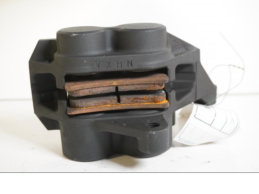 Höger sida på Bromsok från en Yamaha TDM 900 -2008 motorcykel.