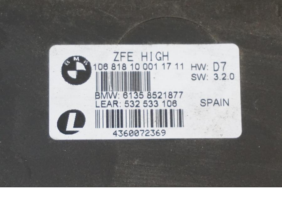 Baksidan på ZFE styrbox från en BMW R 1200 GSA -2011 motorcykel.