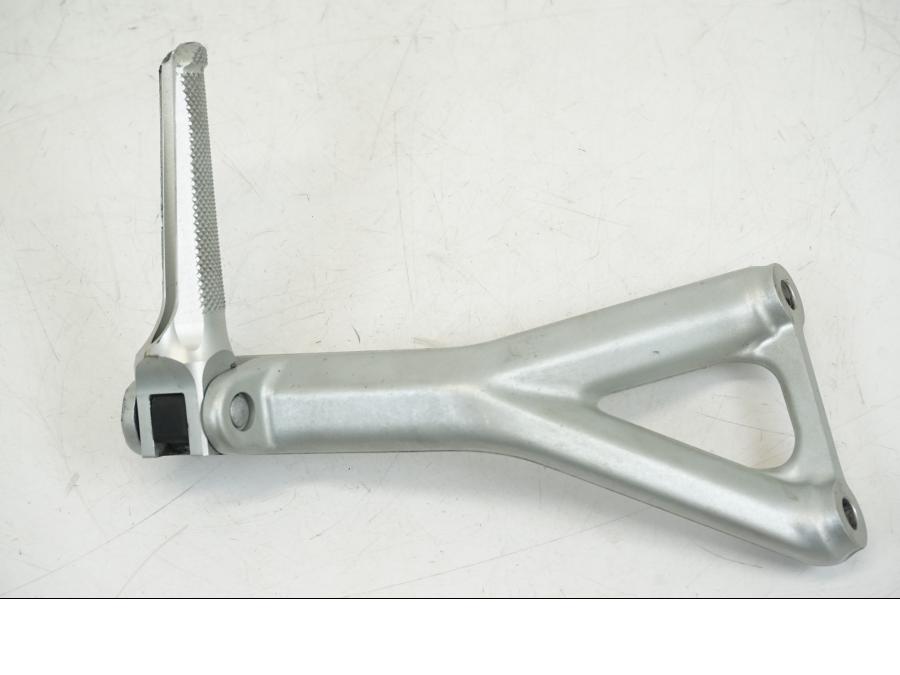 Extrabild6 på Fotpinne från en Ducati Streetfighter V4 -2020 motorcykel.