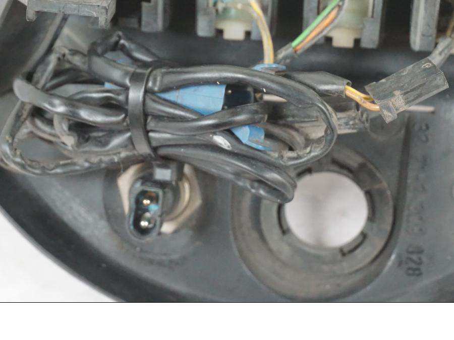 Snett uppifrån på Styrkåpa från en BMW K 1100 LT -1999 motorcykel.