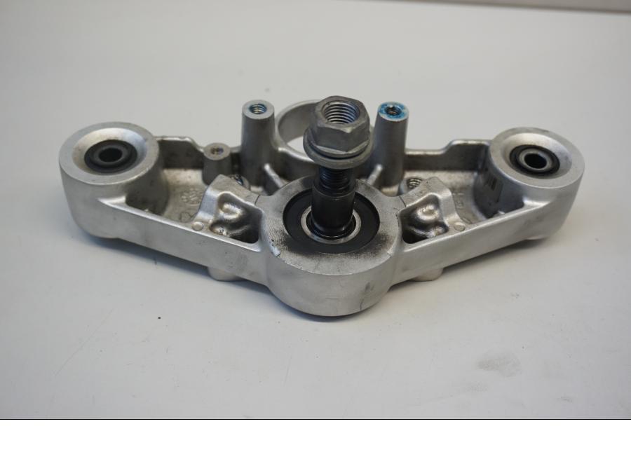 Vänster sida på Gaffelkrona från en BMW R 1200 GSA -2011 motorcykel.