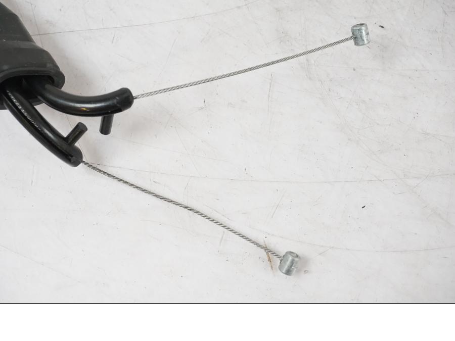 Extrabild1 på Gasvajer från en Yamaha MT-09 -2020 motorcykel.