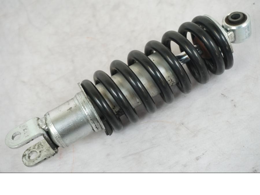 Snett uppifrån på Stötdämpare från en Yamaha MT 125 -2017 motorcykel.