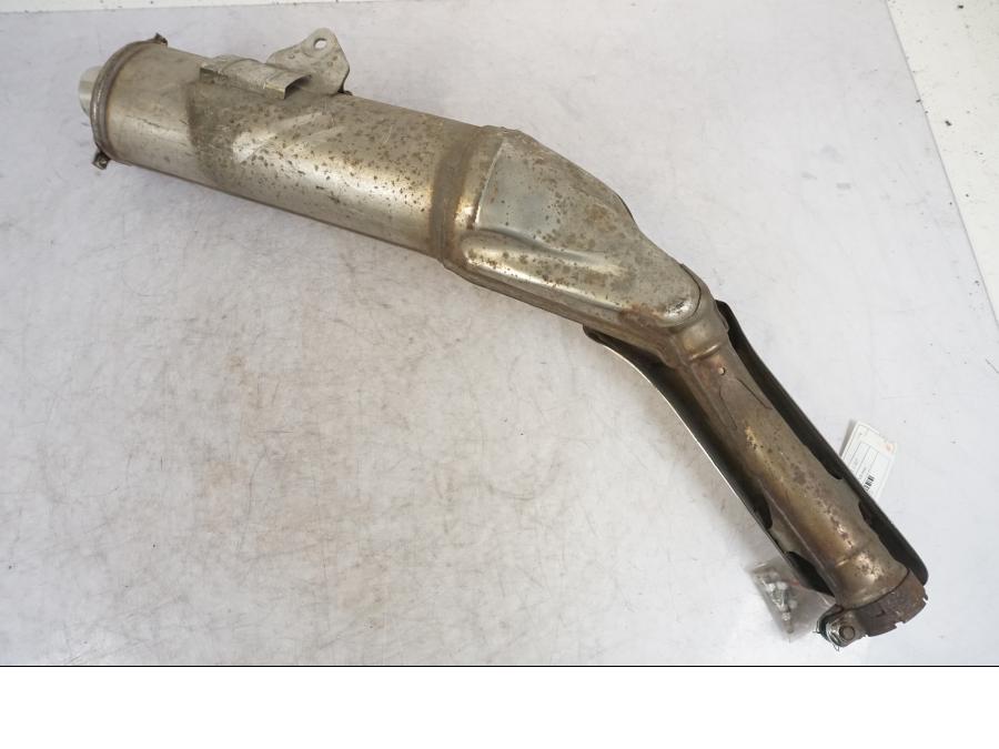 Snett uppifrån på Ljuddämpare från en Suzuki DL 1000 -2002 motorcykel.