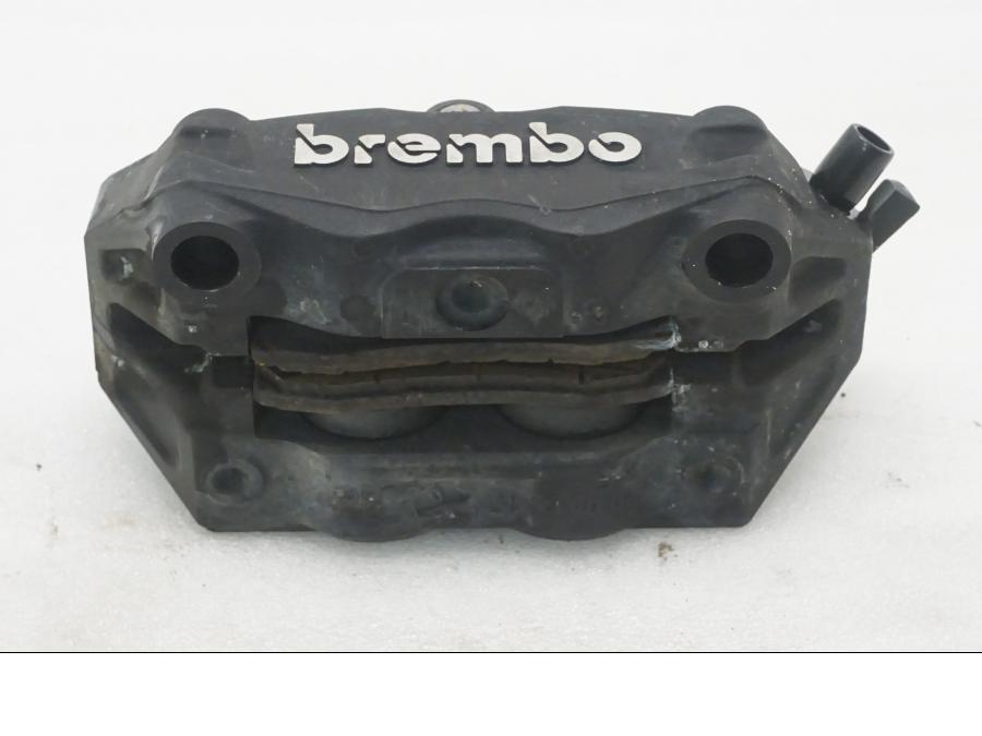 Baksidan på Bromsok från en BMW R 1200 GSA -2017 motorcykel.