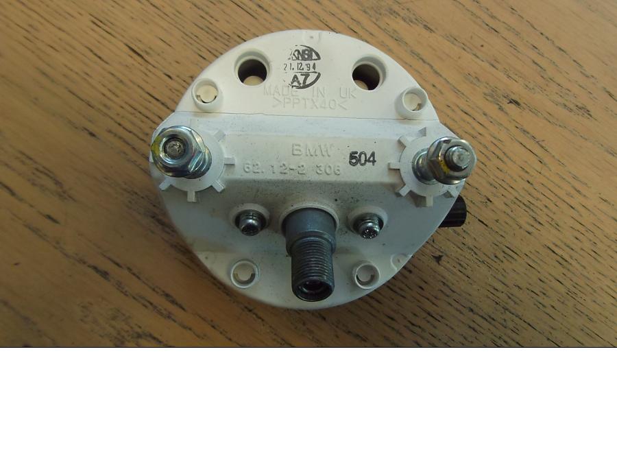 Vänster sida på Hastighetsmätare från en BMW R 1100 R -1995 motorcykel.