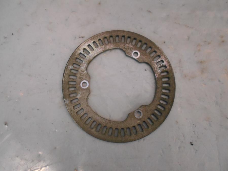 Framsidan på ABS krans från en Suzuki DL 650 -2013 motorcykel.