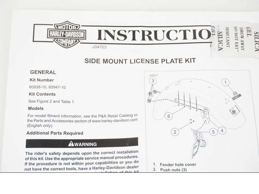 Snett uppifrån på Skylthållare från en H-D FXDB -2017 motorcykel.