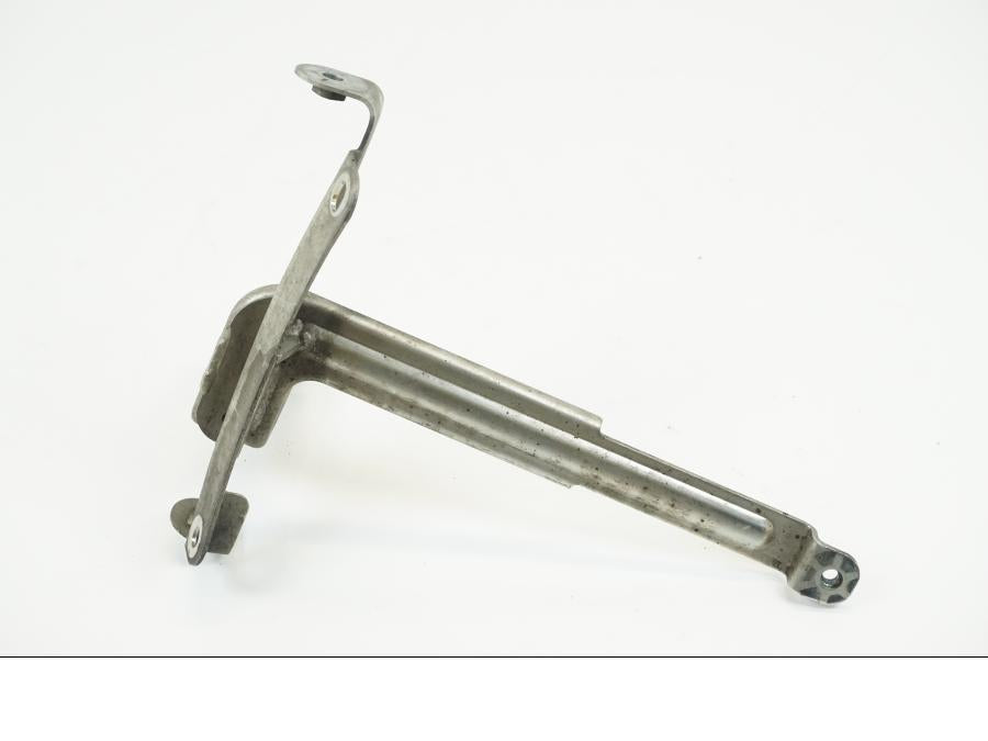 Höger sida på Fäste från en Suzuki GSX-R 1000 -2009 motorcykel.