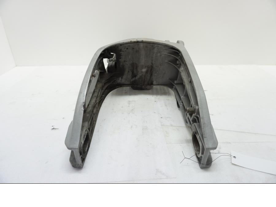 Höger sida på Sving från en Aprilia SL 750 Shiver -2008 motorcykel.