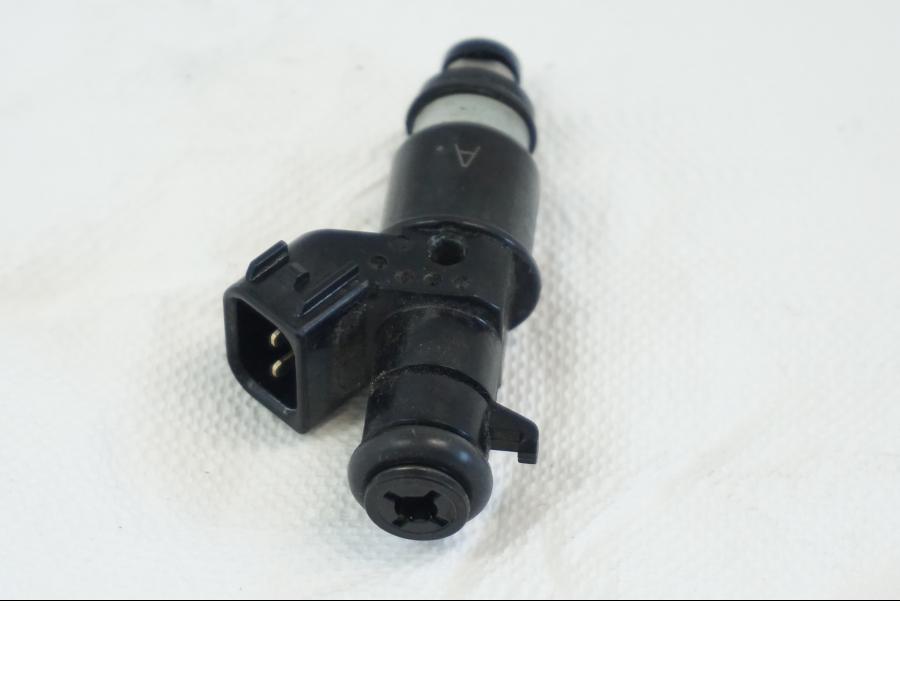 Höger sida på Spridare från en Triumph Daytona 675 -2010 motorcykel.