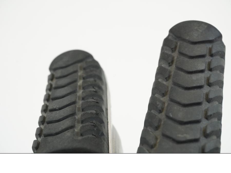 Snett uppifrån på Fotpinne från en Kawasaki Z 900 -2019 motorcykel.