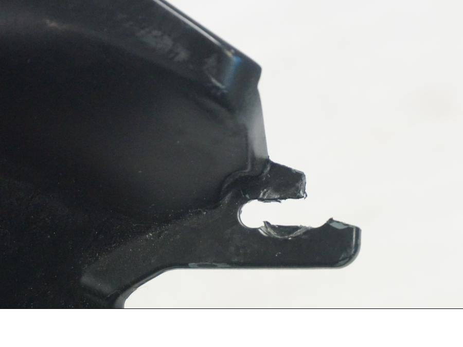 Vänster sida på Bensintankskåpa från en BMW K 1300 R -2011 motorcykel.