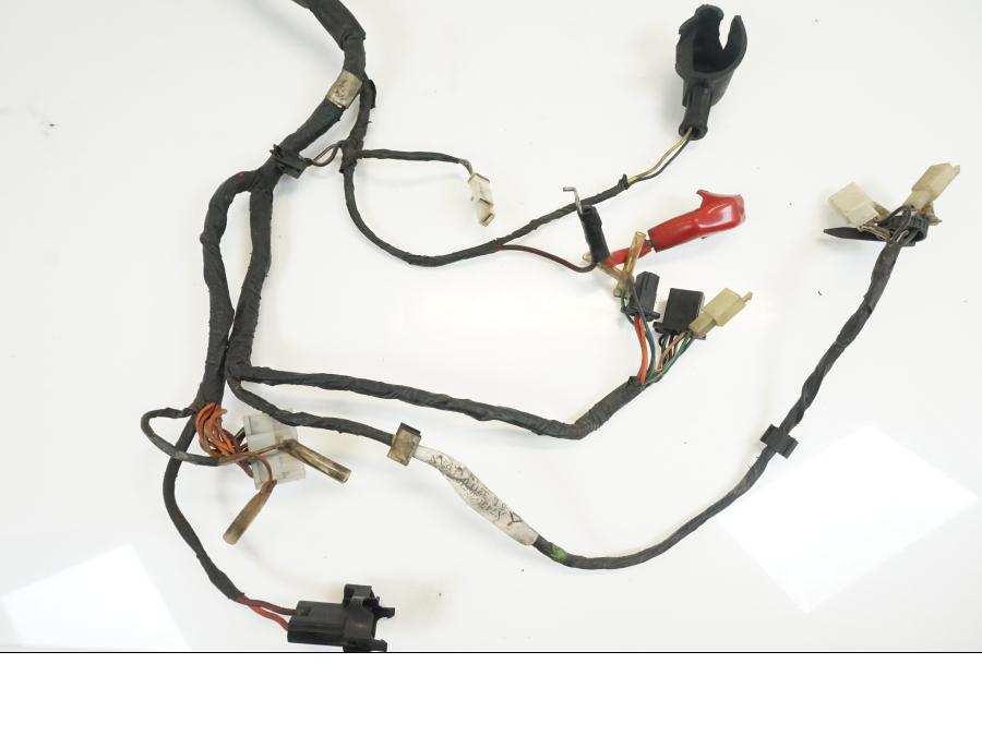 Vänster sida på Kabelstam från en Suzuki GSX-R 1100 -1986 motorcykel.