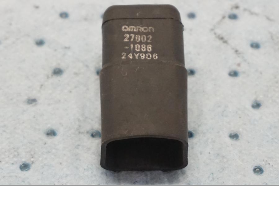 Framsidan på Relä från en Kawasaki ZX-6R -2000 motorcykel.