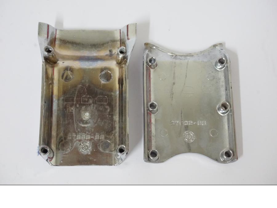 Höger sida på Styrkåpa från en H-D Sportster 1200 XL1200C -1999 motorcykel.