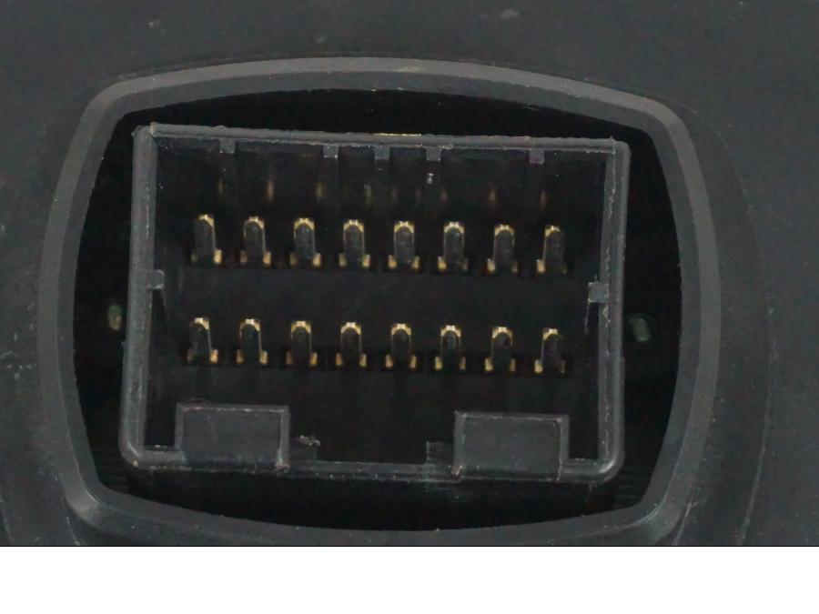 Extrabild1 på Instrumentpanel från en Yamaha YZF 1000 R1 -2007 motorcykel.