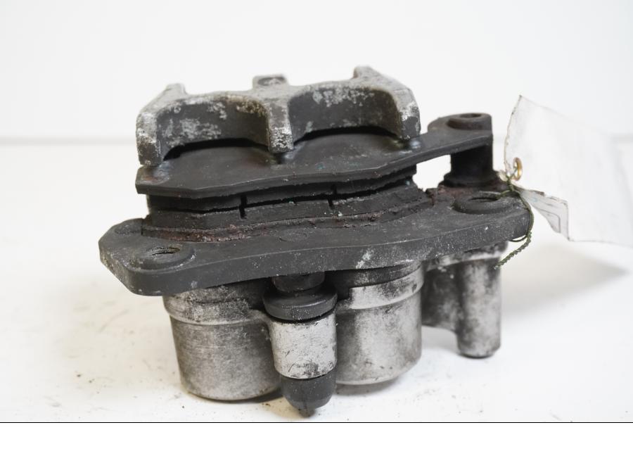 Höger sida pÄ Bromsok frÄn en Yamaha XTZ 750 -1992 motorcykel.