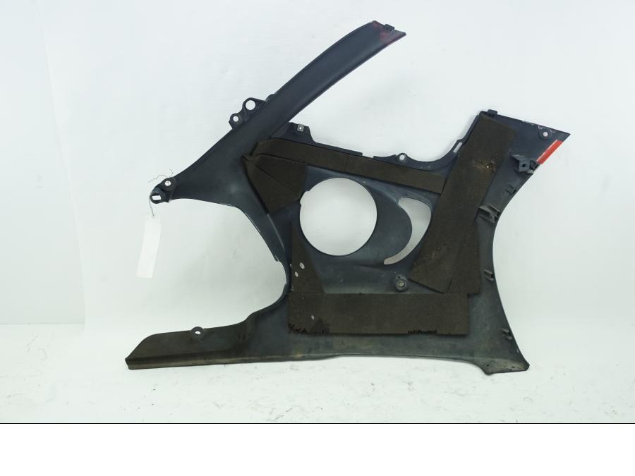 Baksidan på Sidkåpa från en Honda CBR 600 -1995 motorcykel.